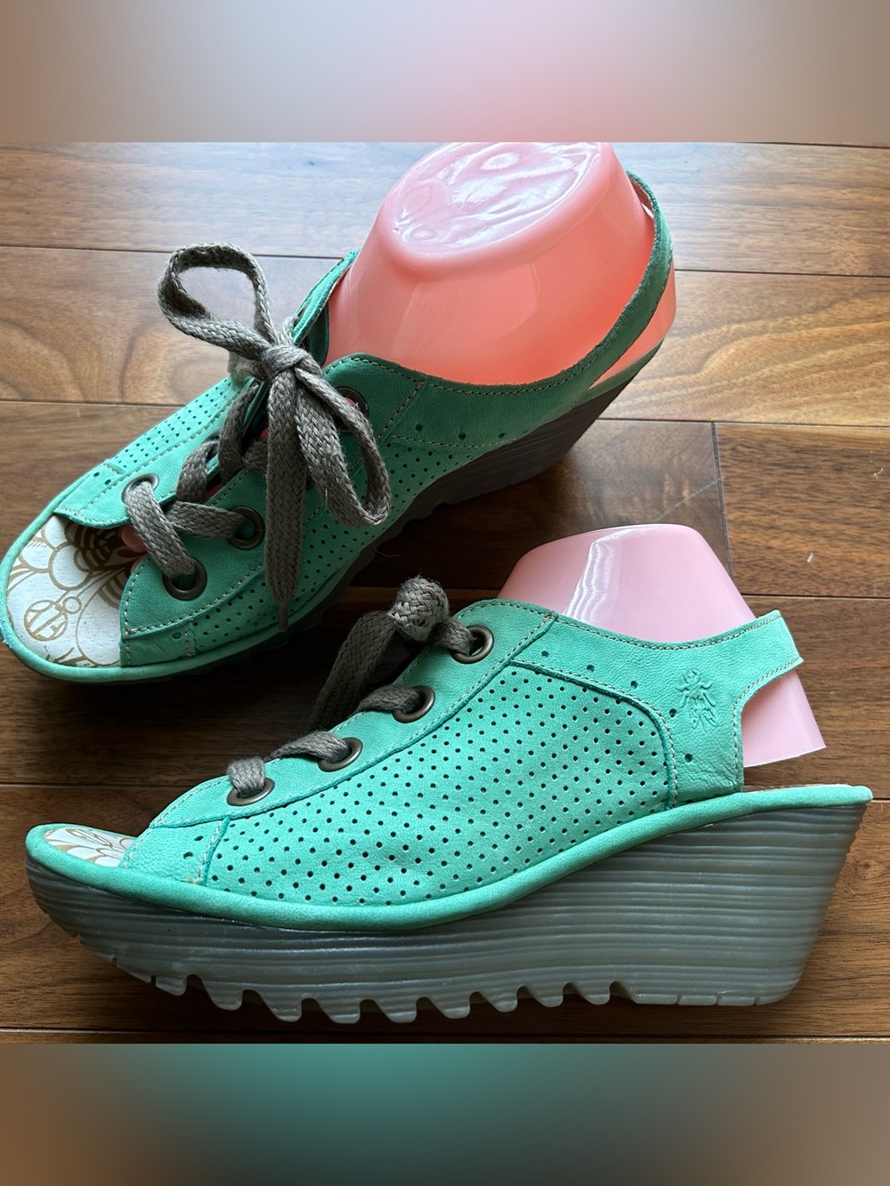 🪰FLY LONDON YUTA LEATHER SANDALS – SIZE 41